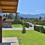Emily Pirin Golf Apartament *
