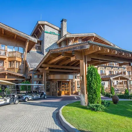 Emily Pirin Golf Apartman *