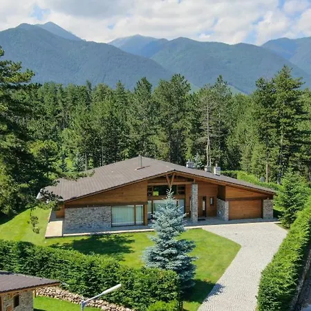 Emily Pirin Golf Apartman *