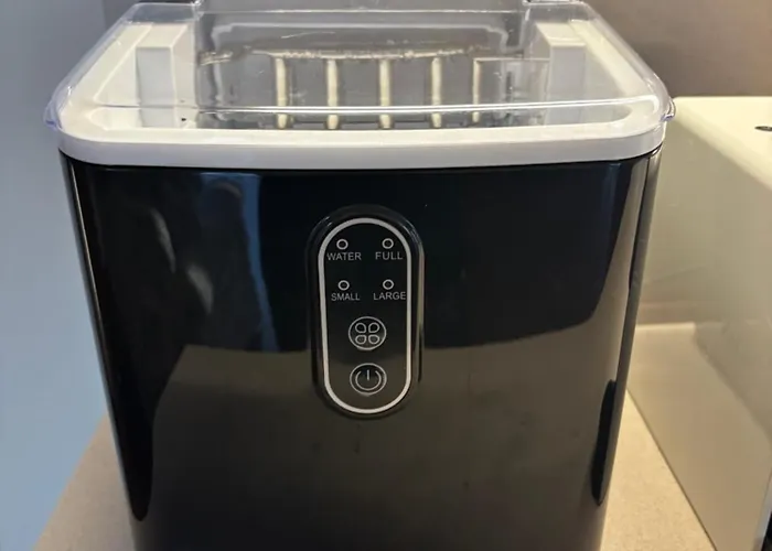 Emily Pirin Golf Apartment Razlog