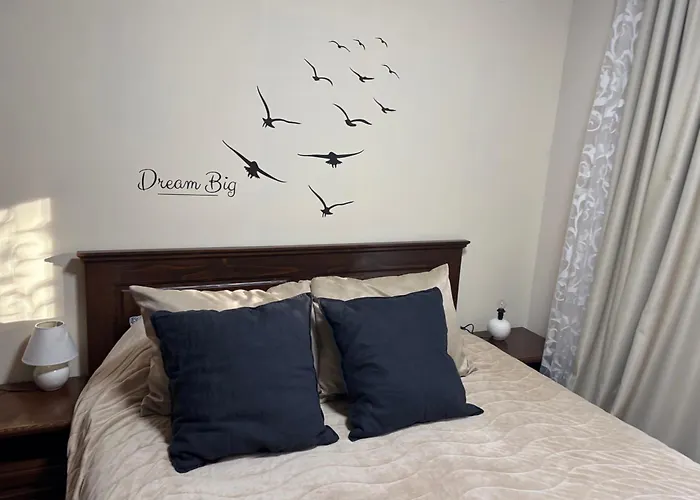 Apartment Emily Pirin Golf